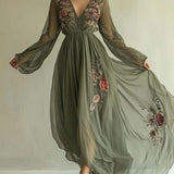 Laurelle™ Elegant Chiffon Dress