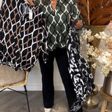 Meri™ Graphic Print Blouse